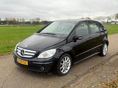 Mercedes B200