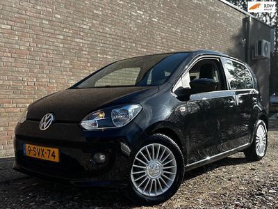 Zwart Occasion 2013 VW up! high up! Hatchback | € 5.750 (Eerlijke prijs)