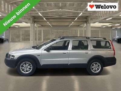 tweedehands Volvo XC70 2.5 T Geartronic Comfort Line Met garantie en nieuwe Apk/ distributie snaar