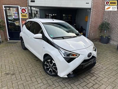 tweedehands Toyota Aygo 1.0 VVT-i X-PLAY AUTOMAAT|CARPLAY/CAMERA | TEAM/KM 90815