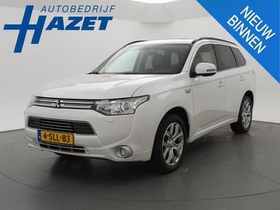 tweedehands Mitsubishi Outlander 2.0 PHEV INSTYLE + LEDER / SCHUIFDAK / TREKHAAK /