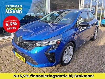 Blauw Gebruikt 2024 Renault Clio V Evolution Hatchback | € 17.900 (Eerlijke prijs)