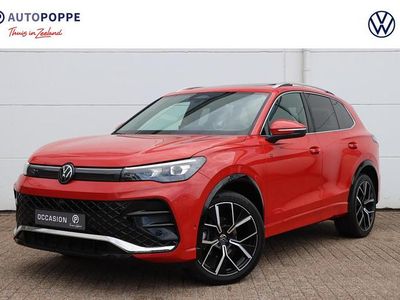 Rood Gebruikt 2024 VW Tiguan Business SUV | € 42.940 (Goede deal)