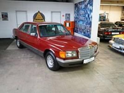 Rood501 orientrot Occasion 1982 Mercedes 500 Sedan | € 29.990