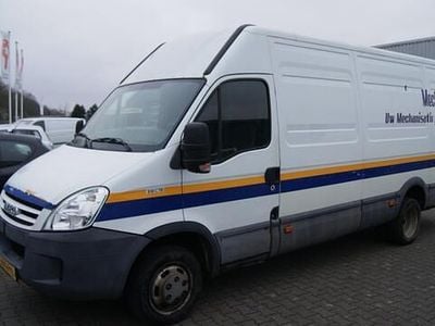 Wit Gebruikt 2009 Iveco Daily Van | € 3.750
