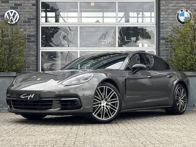 Grijs, metallic lak Gebruikt 2017 Porsche Panamera Sedan | € 62.950 (Goede deal)