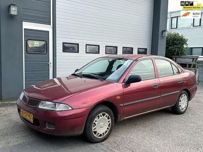 Rood Gebruikt 1998 Mitsubishi Carisma | € 600