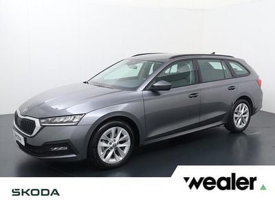 Grijs Occasion 2024 Skoda Octavia Business Line Stationwagen | € 25.940 (Goede deal)