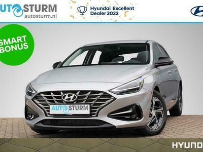tweedehands Hyundai i30 1.0 T-GDi MHEV Comfort Smart *OP VOORRAAD* | Navigatie | Camera | Apple Carplay/Android Auto | Keyless Entry | LED Koplampen | Cruise & Climate Control | Rijklaarprijs!