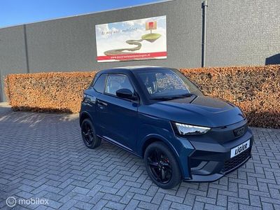 Blauw Nieuw 2026 Ligier JS50 Hatchback | € 17.995