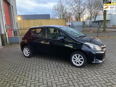 Zwart Occasion 2013 Toyota Yaris Hatchback | € 8.950 (Eerlijke prijs)