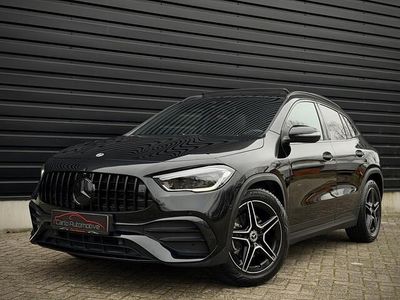 Zwart / kosmoszwart metalliclak Gebruikt 2021 Mercedes GLA35 AMG AMG SUV | € 34.950