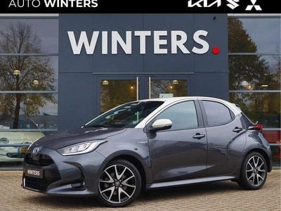 Grijs Gebruikt 2021 Toyota Yaris Hybrid Hatchback | € 20.730 (Iets duurder)