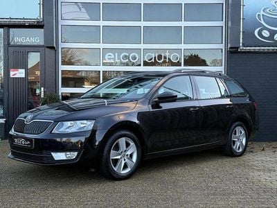 Zwart Gebruikt 2014 Skoda Octavia Ambition Stationwagen | € 5.750 (Eerlijke prijs)