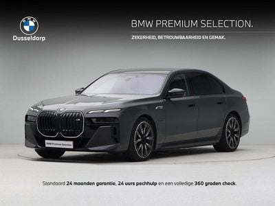Grijs Gebruikt 2025 BMW M760e Comfort Edition Sedan | € 144.950
