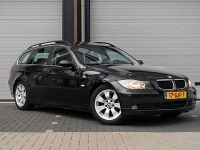 BMW 325