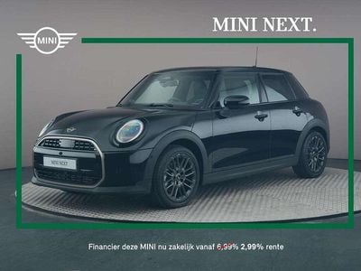 Occasion Mini Cooper Favoured 114 kW (156 PK) 2025 Zwart Hatchback