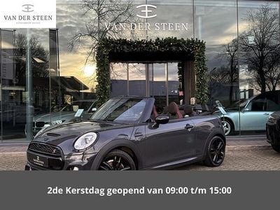 Grijs (metallic) Gebruikt 2016 Mini John Cooper Works Cabriolet Cabriolet | € 21.950 (Iets duurder)