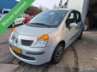 Occasion Renault Modus Authentique 75 PK (55 kW) 2006 Grijs MPV
