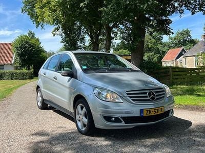 Mercedes B150