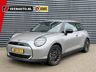 Grijs Nieuw 2025 Mini Cooper Essential Hatchback | € 26.945 (Eerlijke prijs)