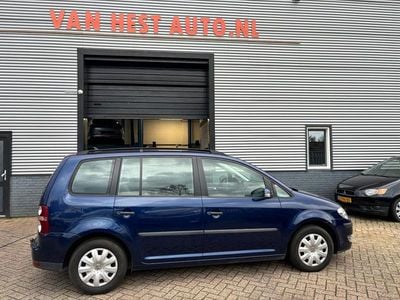 Blauw (metallic) Gebruikt 2008 VW Touran Trendline MPV | € 3.900 (Eerlijke prijs)