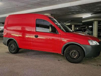 Rood Gebruikt 2010 Opel Combo MPV | € 2.000 (Duur)