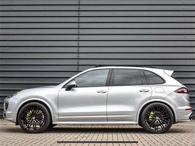Grijs Occasion 2017 Porsche Cayenne Platinum Edition SUV | € 46.000