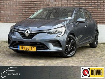 Grijs Occasion 2022 Renault Clio V Zen Hatchback | € 15.995 (Eerlijke prijs)