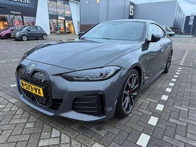 Grijs Gebruikt 2022 BMW i4 Shadowline Sedan | € 34.990 (Goede deal)