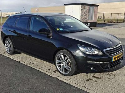 Zwart Occasion 2015 Peugeot 308 Stationwagen | € 5.750 (Eerlijke prijs)