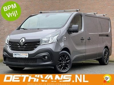 Grijs Occasion 2019 Renault Trafic Black Edition MPV | € 14.850 (Super prijs)