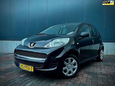 Occasion Peugeot 107 68 PK (50 kW) 2011 Zwart (metallic) Hatchback