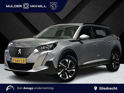 Grijs Gebruikt 2022 Peugeot e-2008 Allure SUV | € 20.945 (Eerlijke prijs)