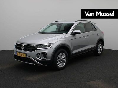 Grijs Gebruikt 2022 VW T-Roc Life SUV | € 26.400 (Goede deal)