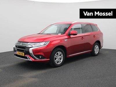 Occasion Mitsubishi Outlander P-HEV 135 PK (99 kW) 2020 Rood SUV