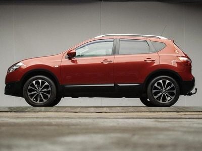 Rood Gebruikt 2011 Nissan Qashqai SUV | € 8.945 (Eerlijke prijs)