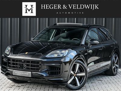 Zwart Occasion 2024 Porsche Cayenne Sport SUV | € 102.900