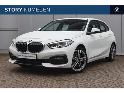 Wit Occasion 2021 BMW 118 Executive Hatchback | € 21.750 (Eerlijke prijs)