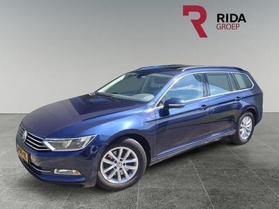 Blauw Gebruikt 2016 VW Passat S Stationwagen | € 13.945 (Duur)