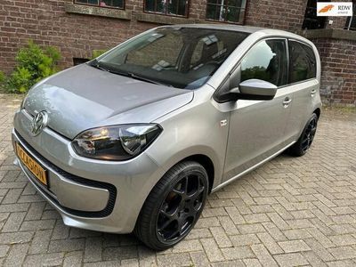 Grijs Gebruikt 2015 VW up! move up! Hatchback | € 6.950 (Eerlijke prijs)