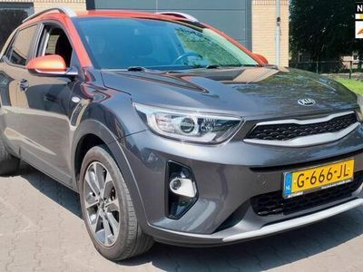 Grijs Occasion 2019 Kia Stonic SUV | € 11.495 (Eerlijke prijs)