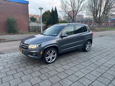 Grijs (metallic) Occasion 2012 VW Tiguan Sport SUV | € 6.200 (Super prijs)