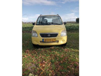 Geel Occasion 2000 Suzuki Wagon R GL MPV | € 1.250 (Duur)