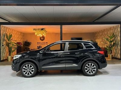 Zwart (metallic) Gebruikt 2020 Renault Kadjar Black Edition SUV | € 19.990 (Eerlijke prijs)