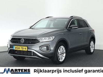 Grijs Gebruikt 2025 VW T-Roc Edition SUV | € 34.949 (Eerlijke prijs)