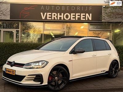 Wit (metallic) Gebruikt 2019 VW Golf VII GTI Hatchback | € 29.950 (Eerlijke prijs)