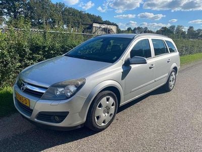 Zilver Gebruikt 2006 Opel Astra Essentia Stationwagen | € 1.250 (Goede deal)
