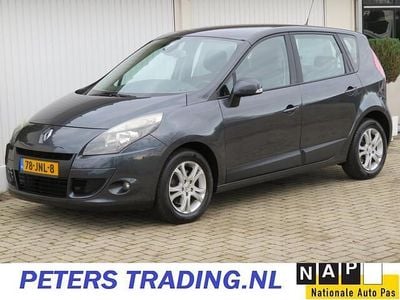 Grijs (metallic) Gebruikt 2009 Renault Scénic III Expression MPV | € 3.740 (Goede deal)