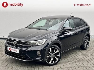 Zwart (metallic) Occasion 2025 VW Taigo R-line SUV | € 28.895 (Iets duurder)